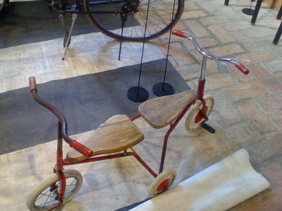 Zwillingsdreirad - Nonseum