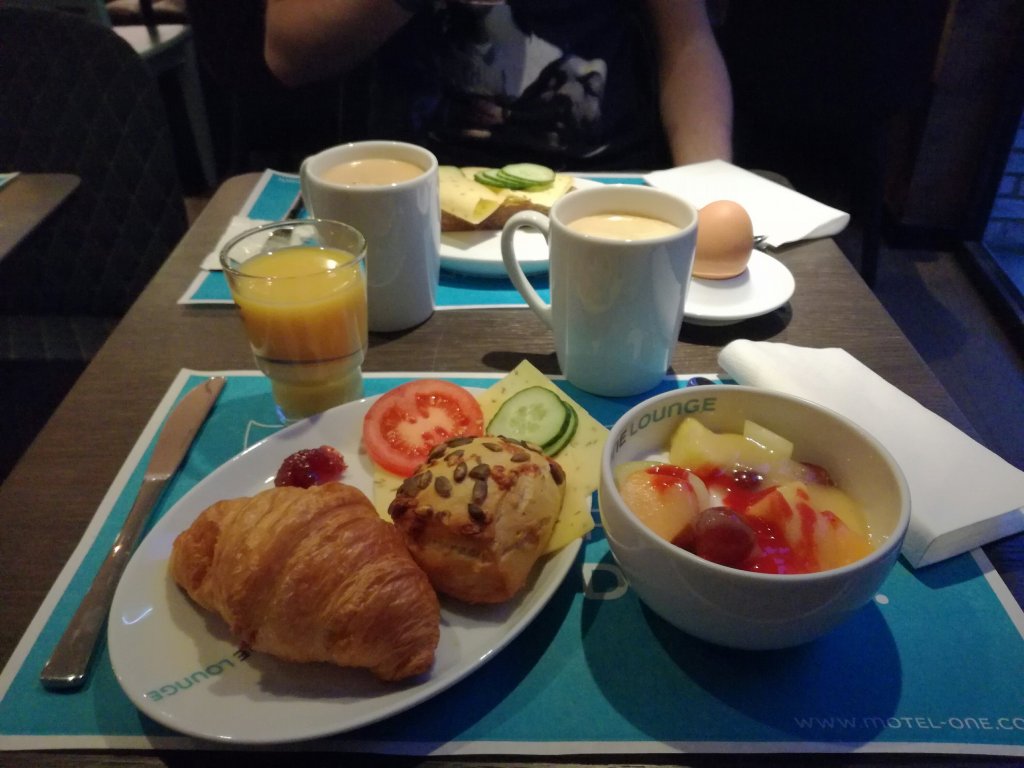 Frühstück im Motel One Amsterdam